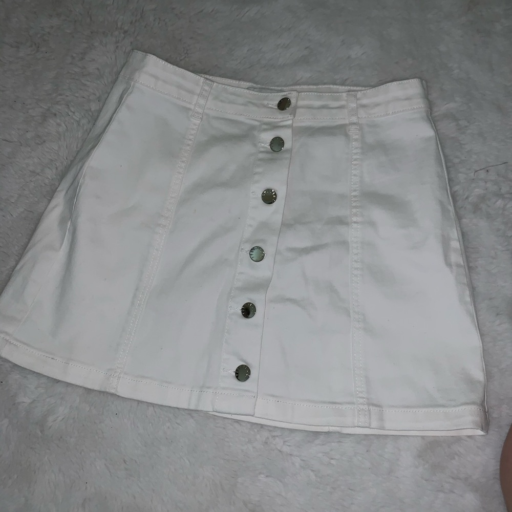 White denim skirt